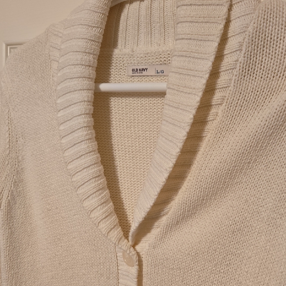 Old Navy Women's Cream Colored Cardigan - Picture 5 of 11